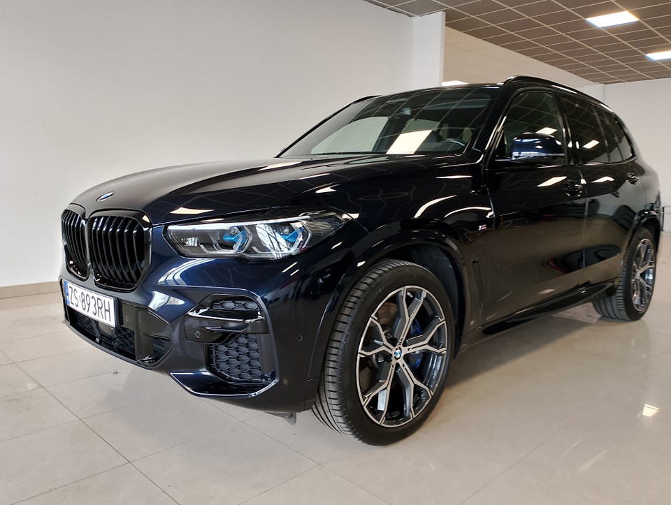 BMW X5 40d xDrive – Pełna Korekta Lakieru i Ochrona Woskiem